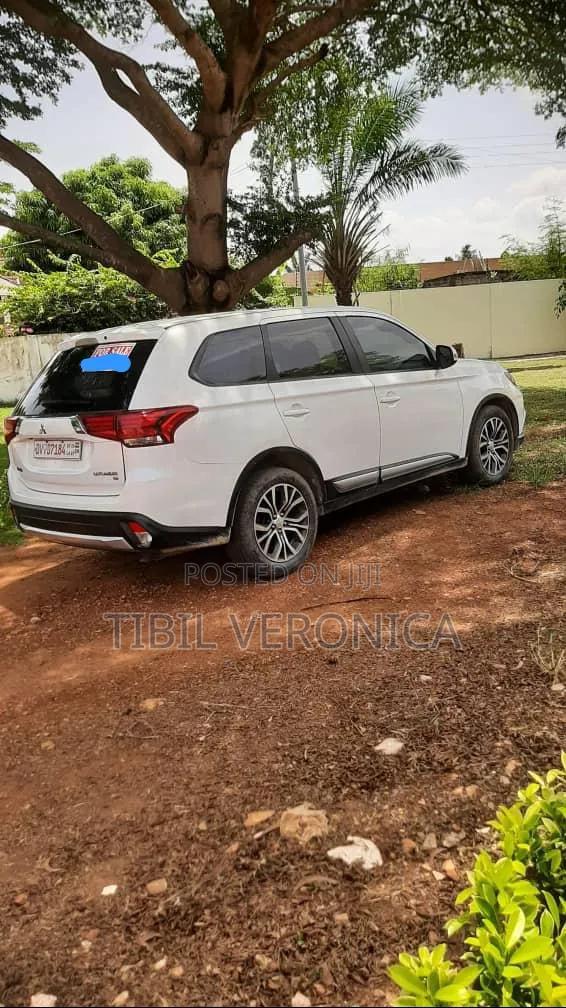 Mitsubishi Outlander SE AWC 2016 White