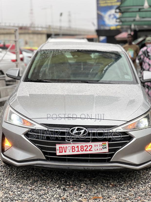 Hyundai Elantra 2020 Silver