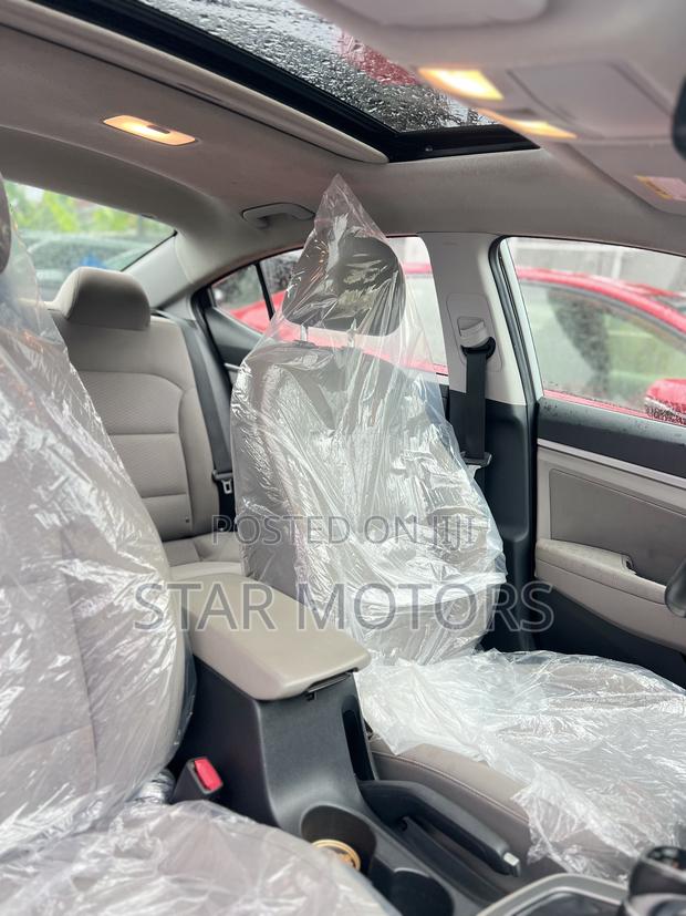 Hyundai Elantra 2020 Silver