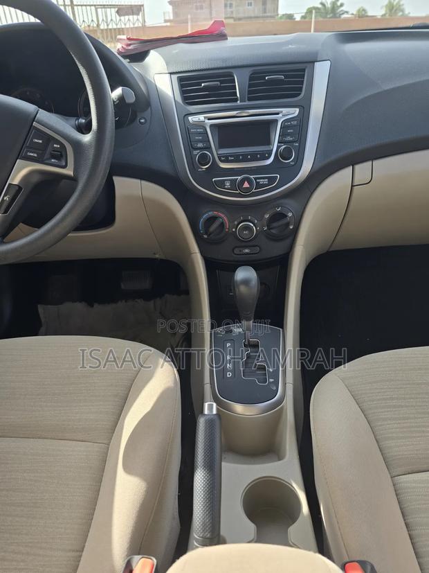 Hyundai Accent 2016 Red