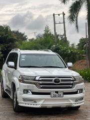 Toyota Land Cruiser 5.7 V8 VX-S 2018 White for sale