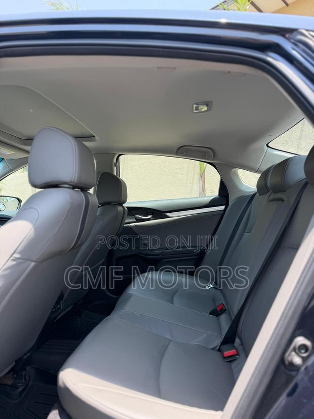 Honda Civic Touring Sedan 2020 Gray