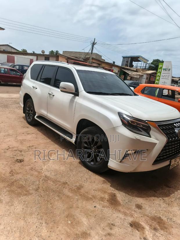 Lexus GX 460 Luxury 2019 White