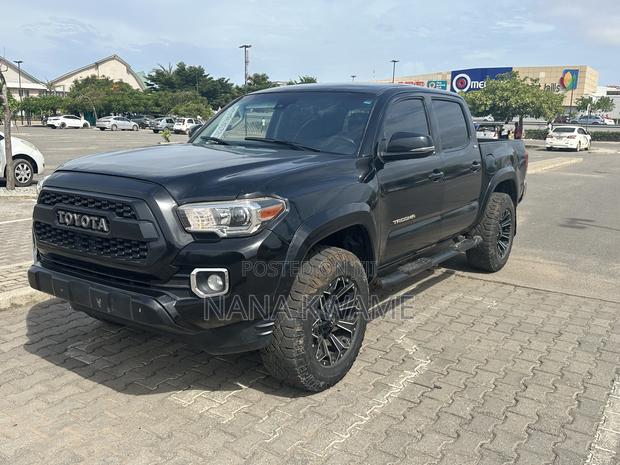 Toyota Tacoma SR 2019 Black