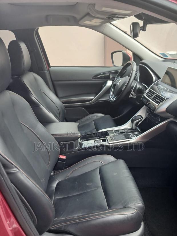Mitsubishi Eclipse 2020 Red