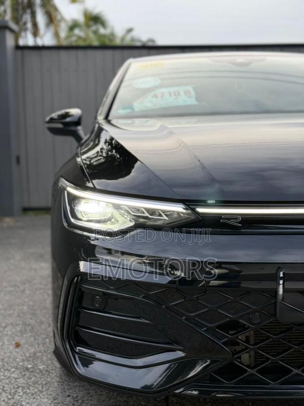 Volkswagen Golf 2025 Black
