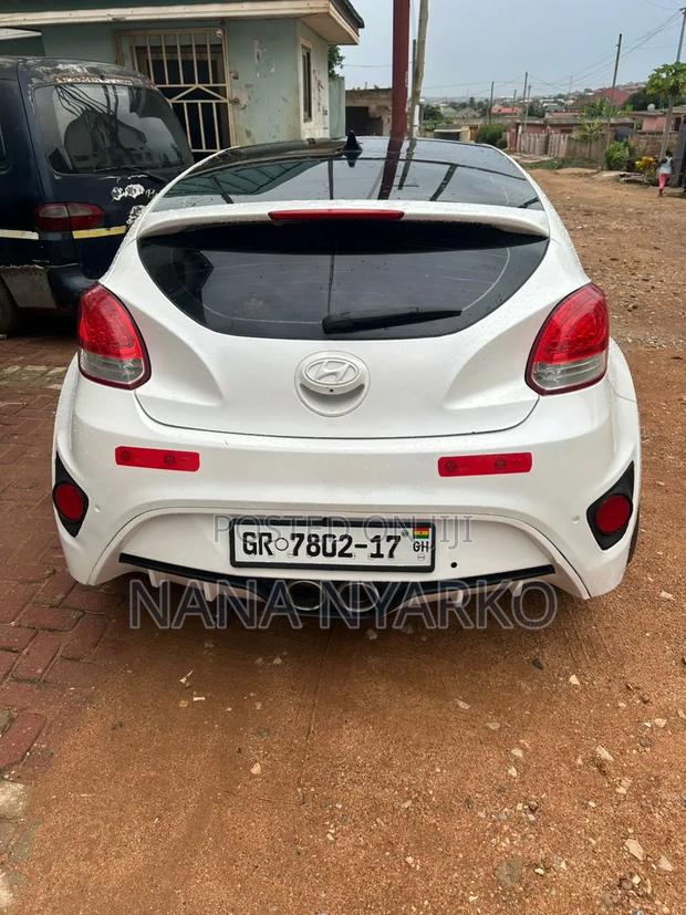 Hyundai Veloster 2013 White