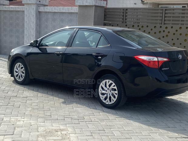 Toyota Corolla LE 4dr Sedan (1.8L 4cyl CVT) 2015 Black