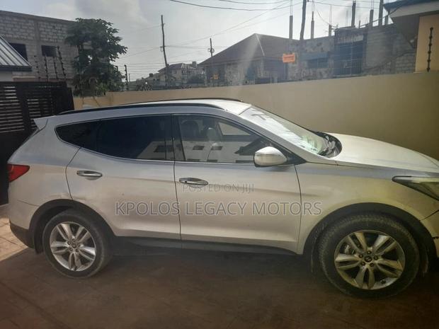 Hyundai Santa Fe GLS 4dr SUV (3.3L 6cyl 6A) 2015 Silver
