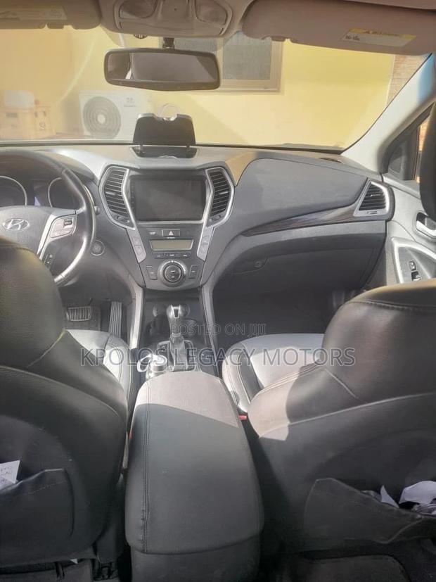 Hyundai Santa Fe GLS 4dr SUV (3.3L 6cyl 6A) 2015 Silver