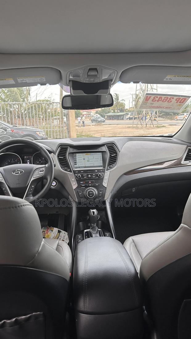 Hyundai Santa Fe SE AWD 2017 Gray