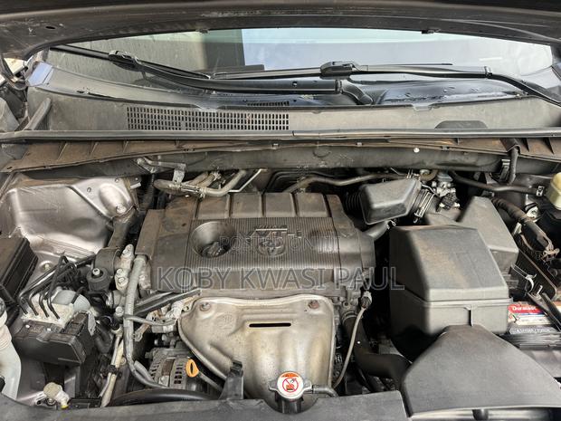 Toyota Highlander LE 4x2 (2.7L 4cyl 6A) 2018 Gray