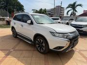 Mitsubishi Outlander 2019 White for sale