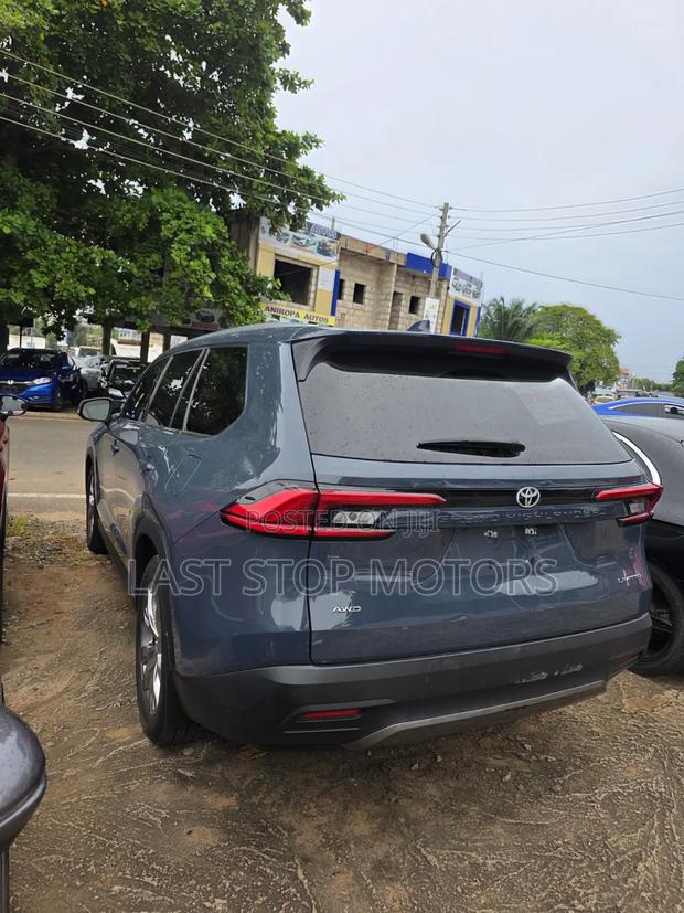 Toyota Grand Highlander Limited AWD 2024 Gray