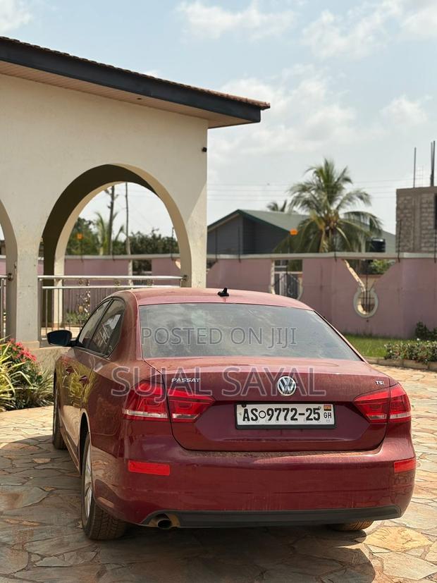 Volkswagen Passat Wolfsburg Edition 4dr Sedan (1.8L 4cyl Turbo 6A) 2015