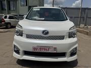 Toyota Voxy 2012 White for sale