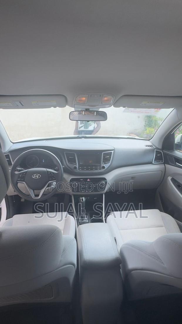 Hyundai Tucson SE FWD 2017 White