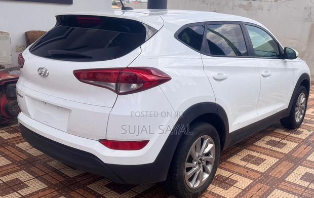 Hyundai Tucson SE FWD 2017 White