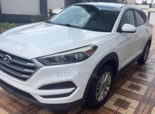 Hyundai Tucson SE FWD 2017 White