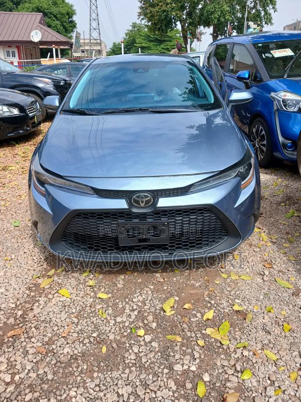 Toyota Corolla LE 2020 Blue