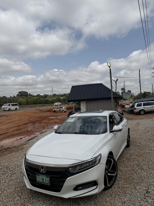Honda Accord 2018 White