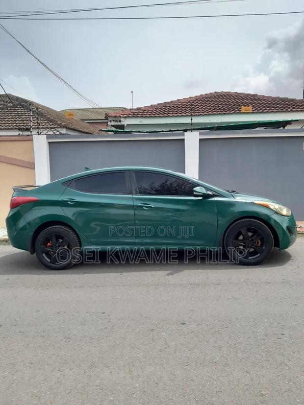 Hyundai Elantra 2013 Green