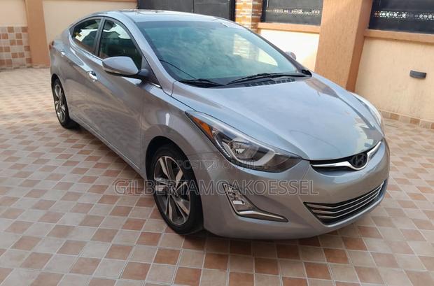 Hyundai Elantra 2016 Gray