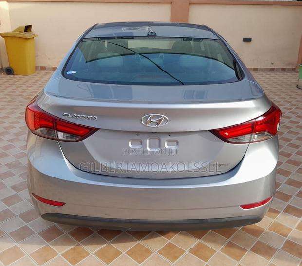 Hyundai Elantra 2016 Gray