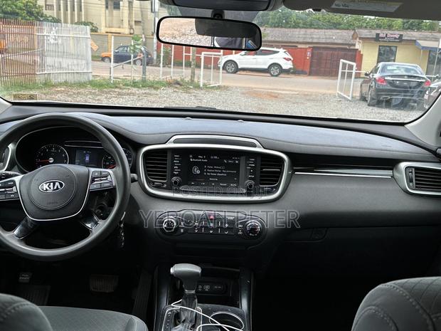 Kia Sorento 2019 Silver