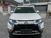 Mitsubishi Outlander SE FWD 2019 White for sale