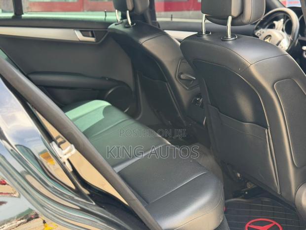 Mercedes-Benz C250 2014 Black