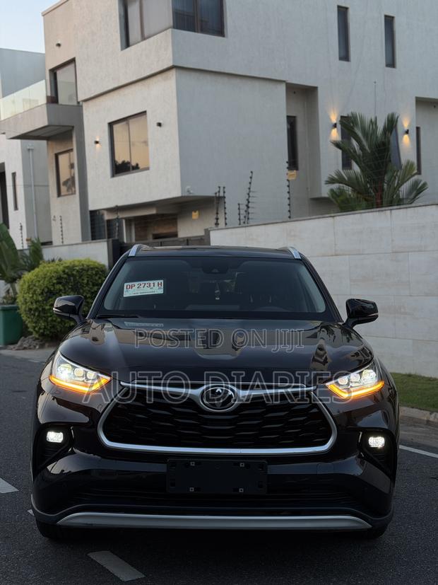 Toyota Highlander Limited AWD 2023 Black