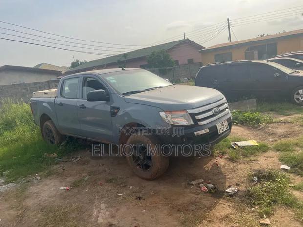 Ford Ranger Wildtrak 2012 Blue
