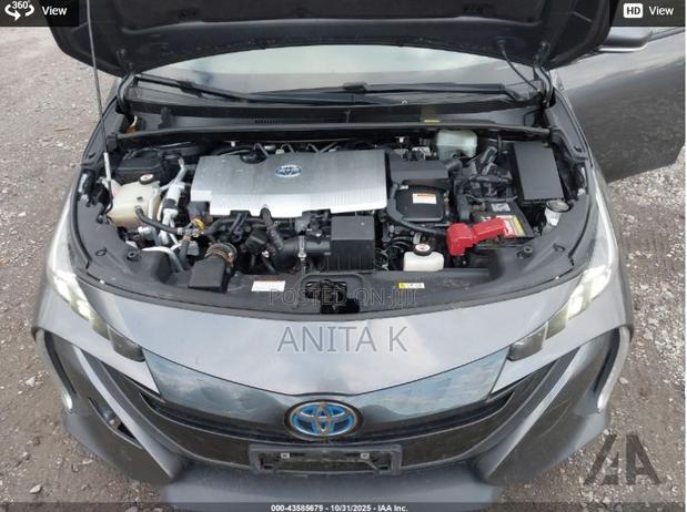 Toyota Prius Two Eco 2017 Gray