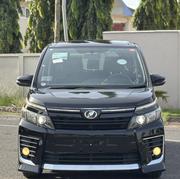 Toyota Voxy SV Premium 2014 Black for sale