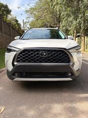 Toyota Corolla Cross XLE 4WD 2024 White for sale