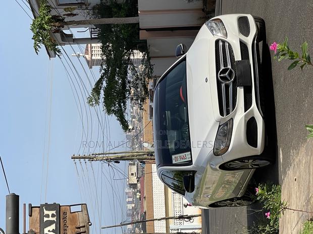Mercedes-Benz C300 2017 White