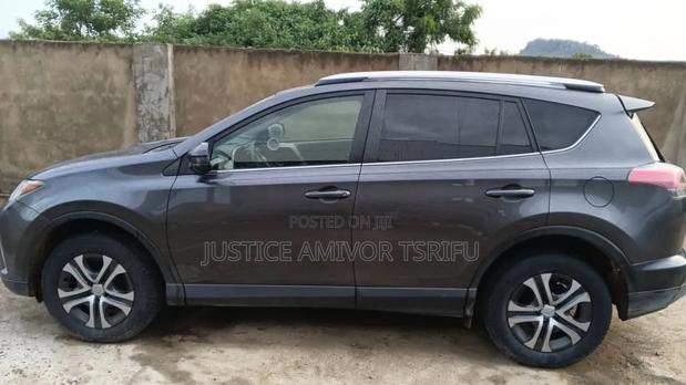 Toyota RAV4 2016 Gray