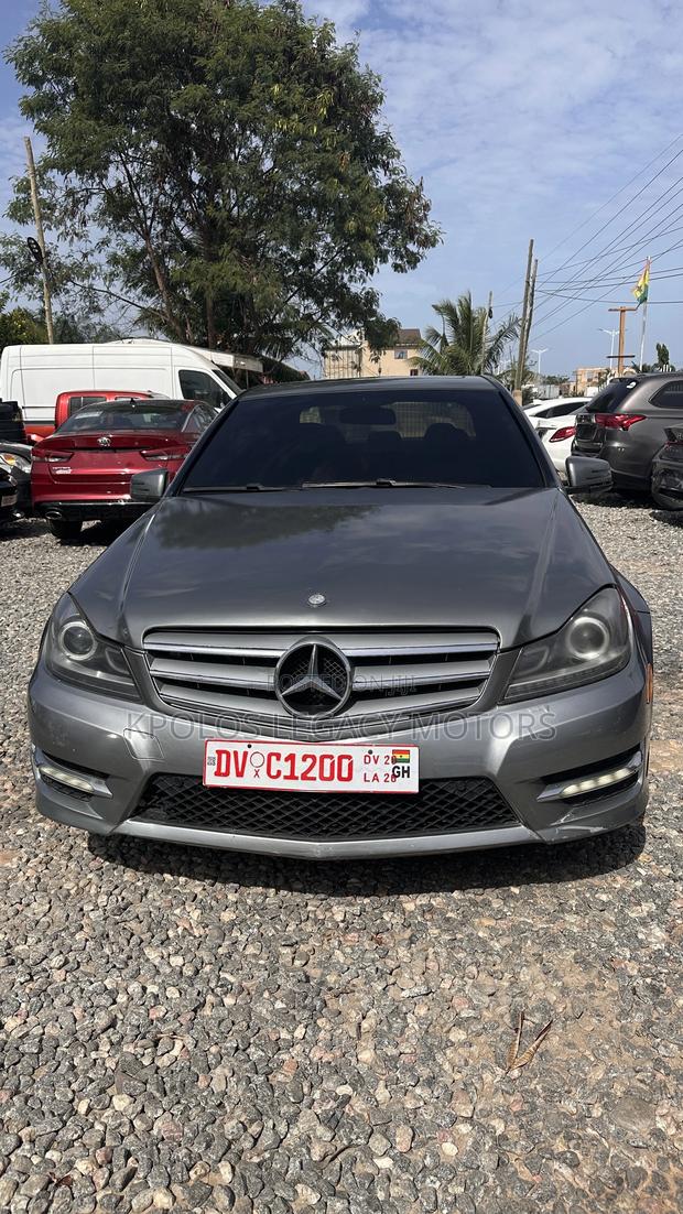 Mercedes-Benz C250 2014 Gray