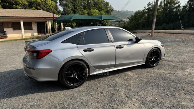 Honda Civic Sport 2022 Silver