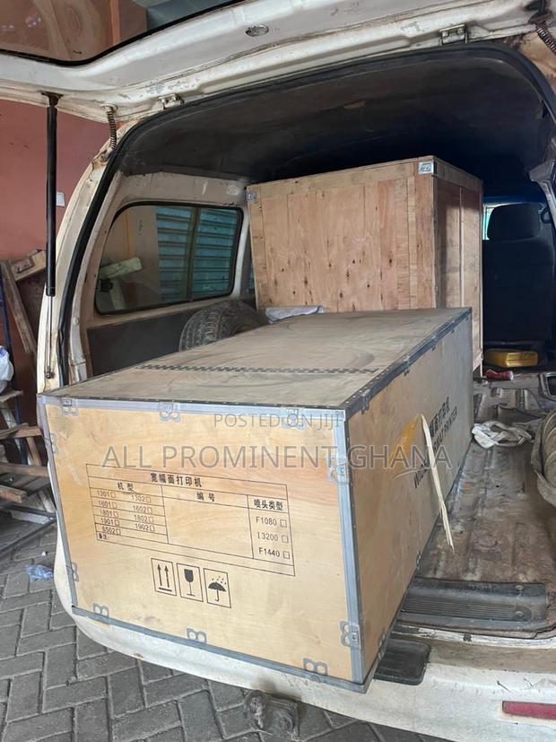 Hyundai H200 2002 White