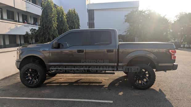 Ford F-150 2018 Black