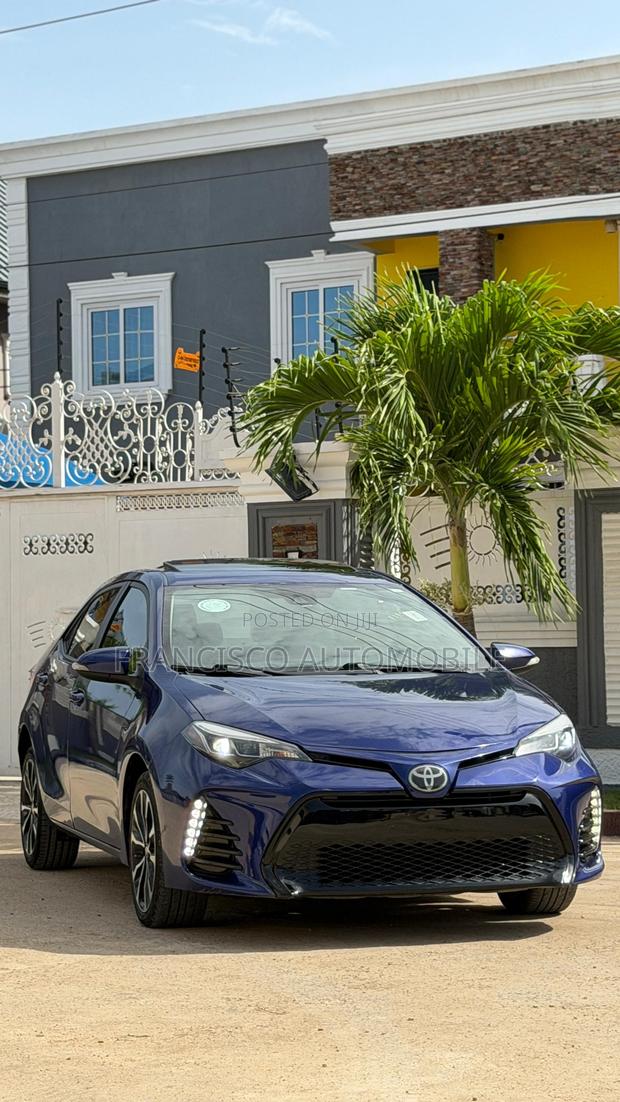 Toyota Corolla XSE (1.8L 4cyl 2A) 2019 Blue