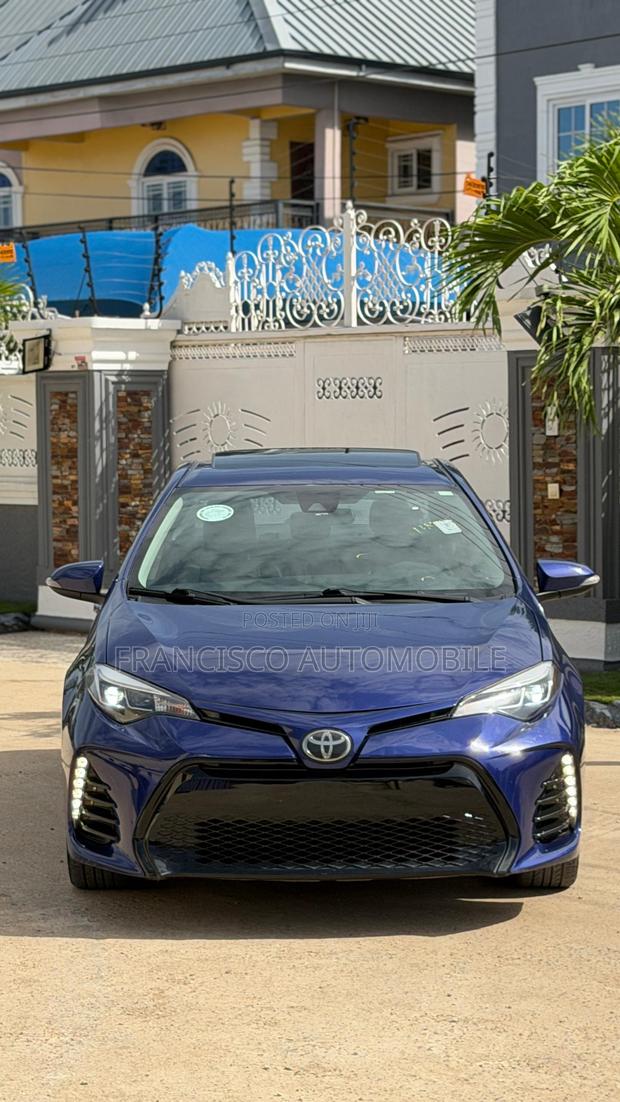 Toyota Corolla XSE (1.8L 4cyl 2A) 2019 Blue