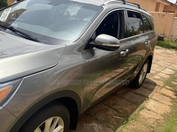 Kia Sorento 4dr SUV 2016 Gray