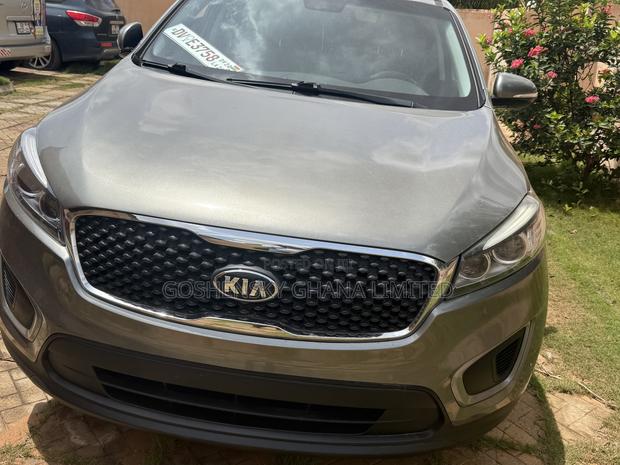 Kia Sorento 4dr SUV 2016 Gray