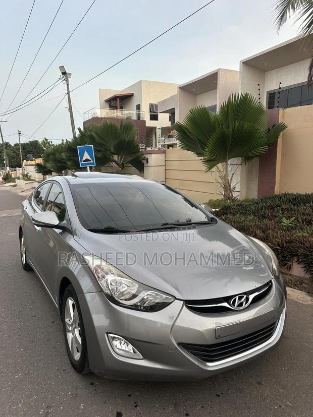 Hyundai Elantra Limited PZEV 4dr Sedan (1.8L 4cyl 6A) 2015 Gray