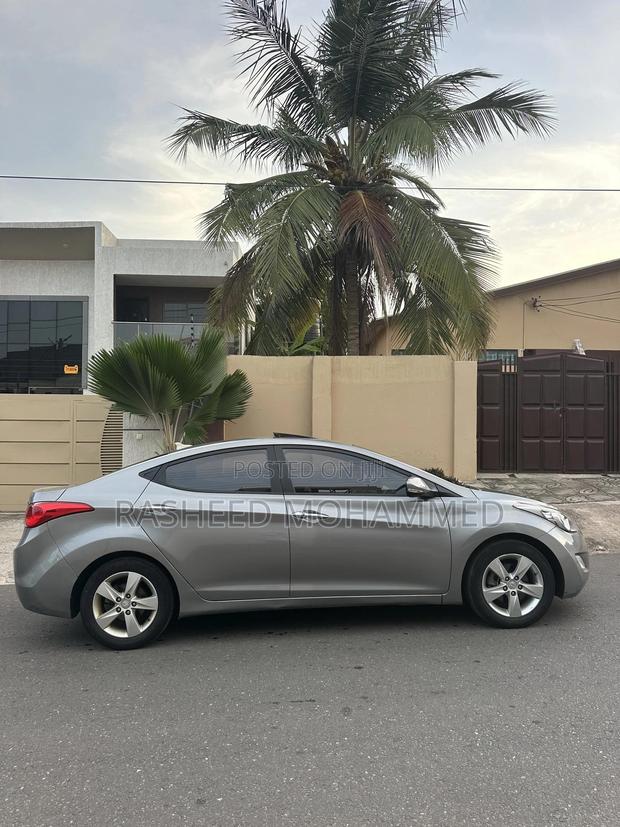 Hyundai Elantra Limited PZEV 4dr Sedan (1.8L 4cyl 6A) 2015 Gray
