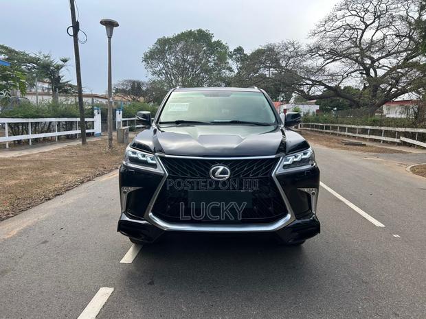 Lexus LX 570 AWD 2016 Black