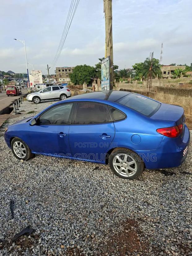 Hyundai Elantra 2009 Blue
